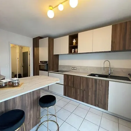Apartment Le Mont-veyrier, Parking Et Vue *